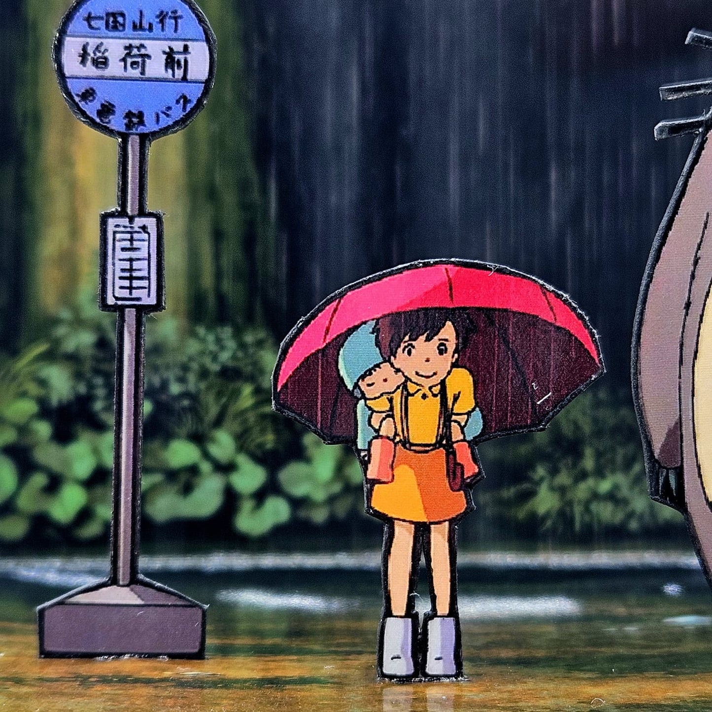 La parada bajo la lluvia - Mi Vecino Totoro